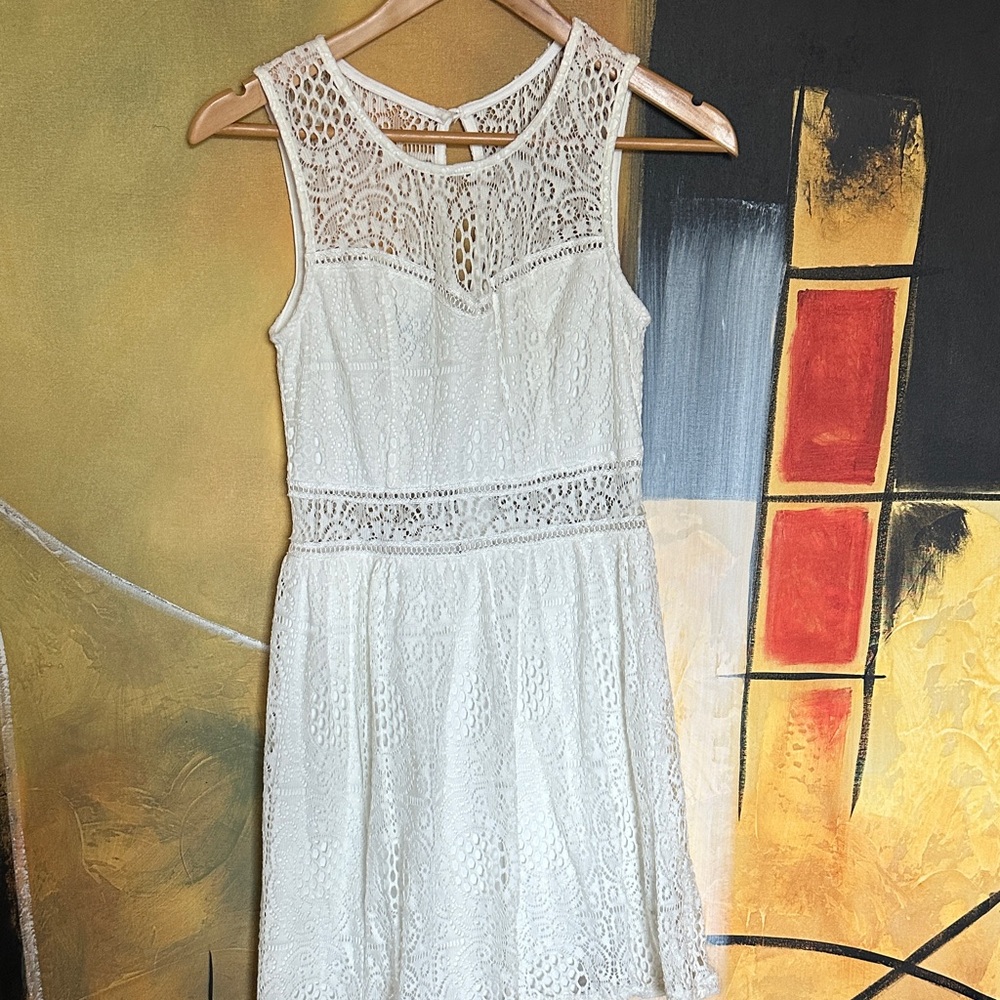 Lace Sleeveless White Dress IN size 5